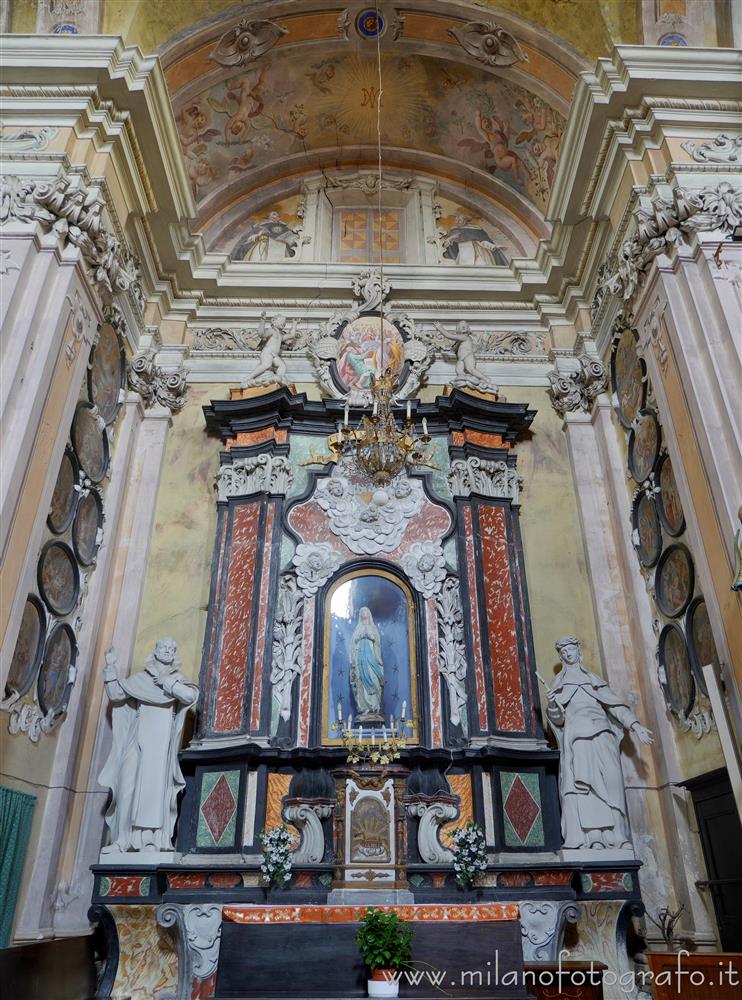 Castelletto Cervo (Biella, Italy) - Chapel of the Virgin of the Rosary in the Parish Church of St. Thomas Becket